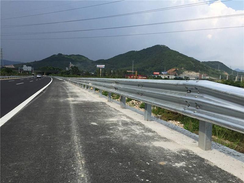 北京鍍鋅護欄板