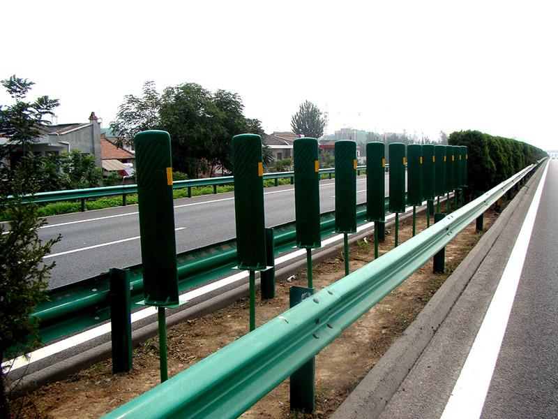 北京雙波護(hù)欄板