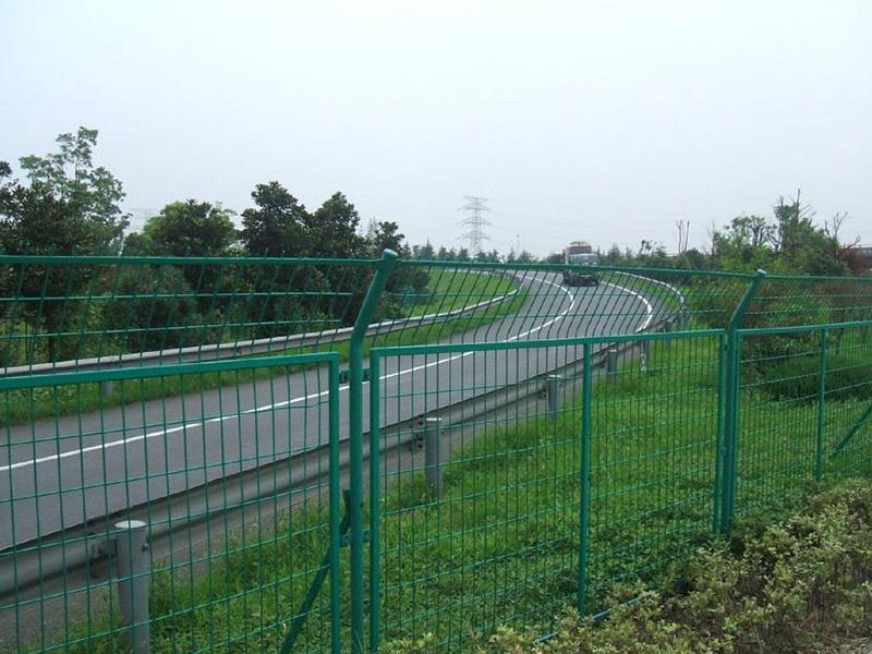 山東公路護欄網(wǎng)